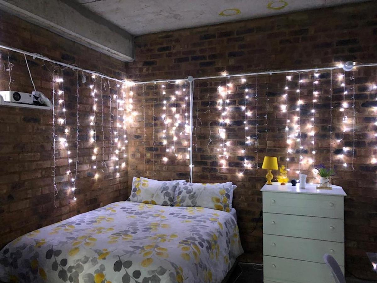 Cozy Apartment In The Center Of Maboneng With Free Wifi Γιοχάνεσμπουργκ Εξωτερικό φωτογραφία