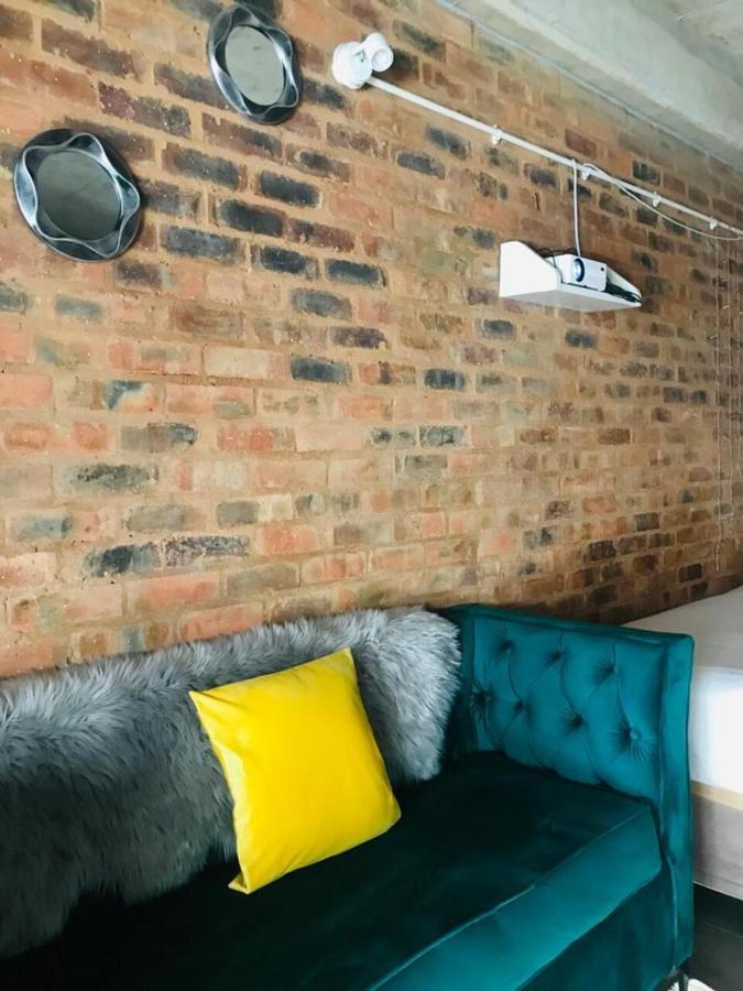 Cozy Apartment In The Center Of Maboneng With Free Wifi Γιοχάνεσμπουργκ Εξωτερικό φωτογραφία